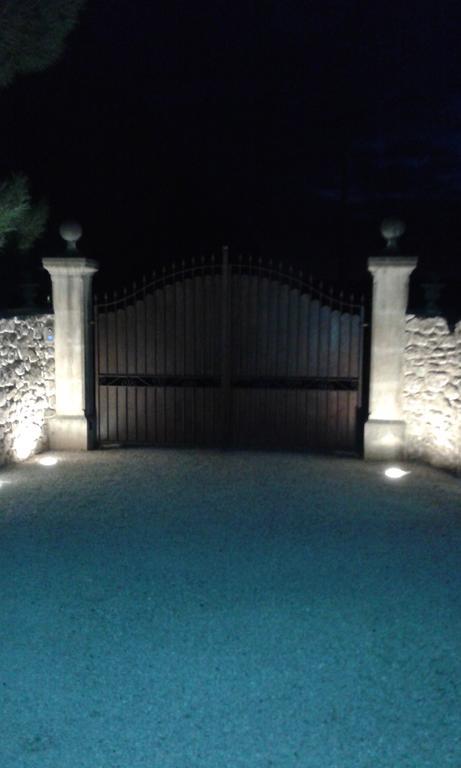 L'Amanderaie Piscine Privee A Cote De Lourmarin Luberon Διαμέρισμα Cadenet Εξωτερικό φωτογραφία